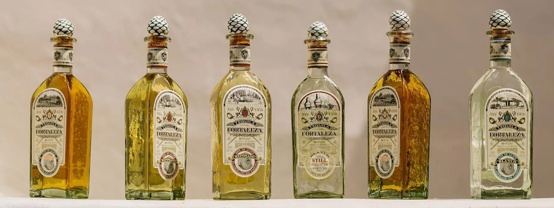 Fortaleza tequila — kolekce lahví